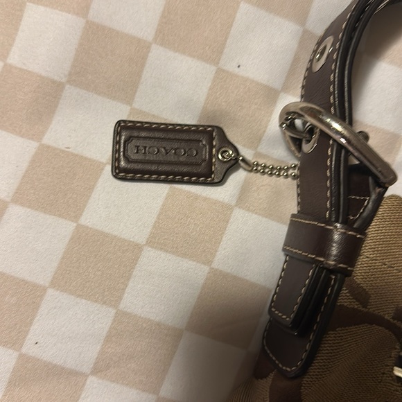 Brown coach shoulder bag - Picture 3 of 11